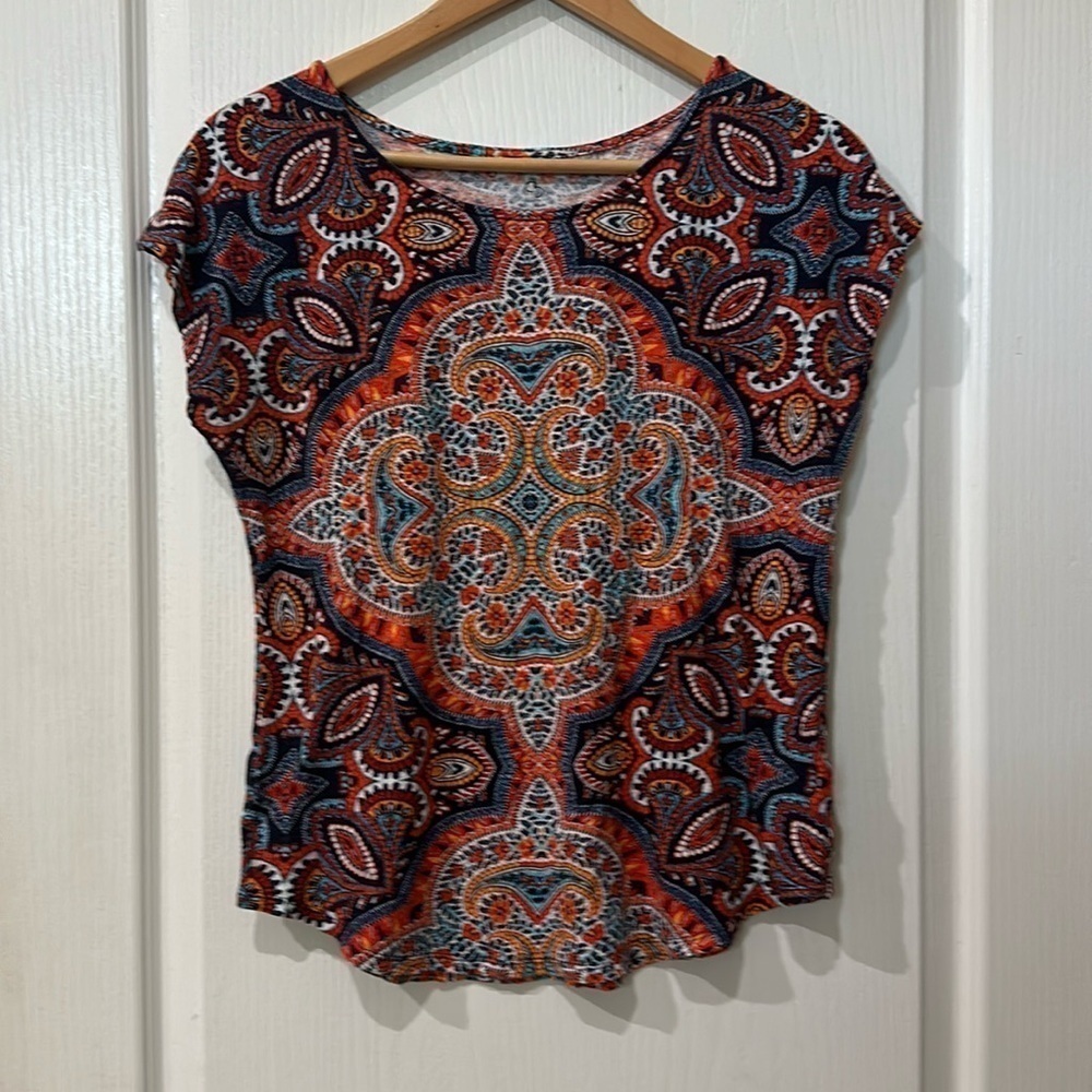 Dress barn size medium, short sleeve top